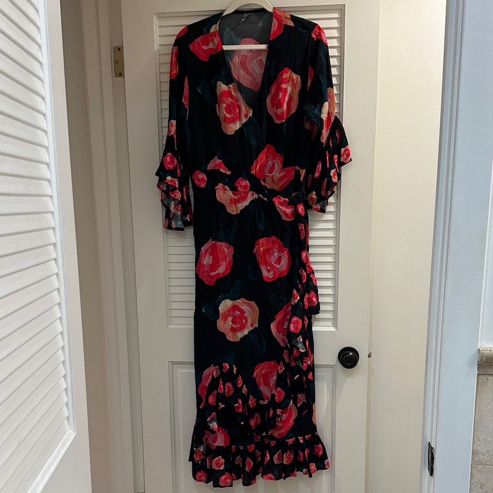 Anthropologie Chic Black Floral Maxi Dress